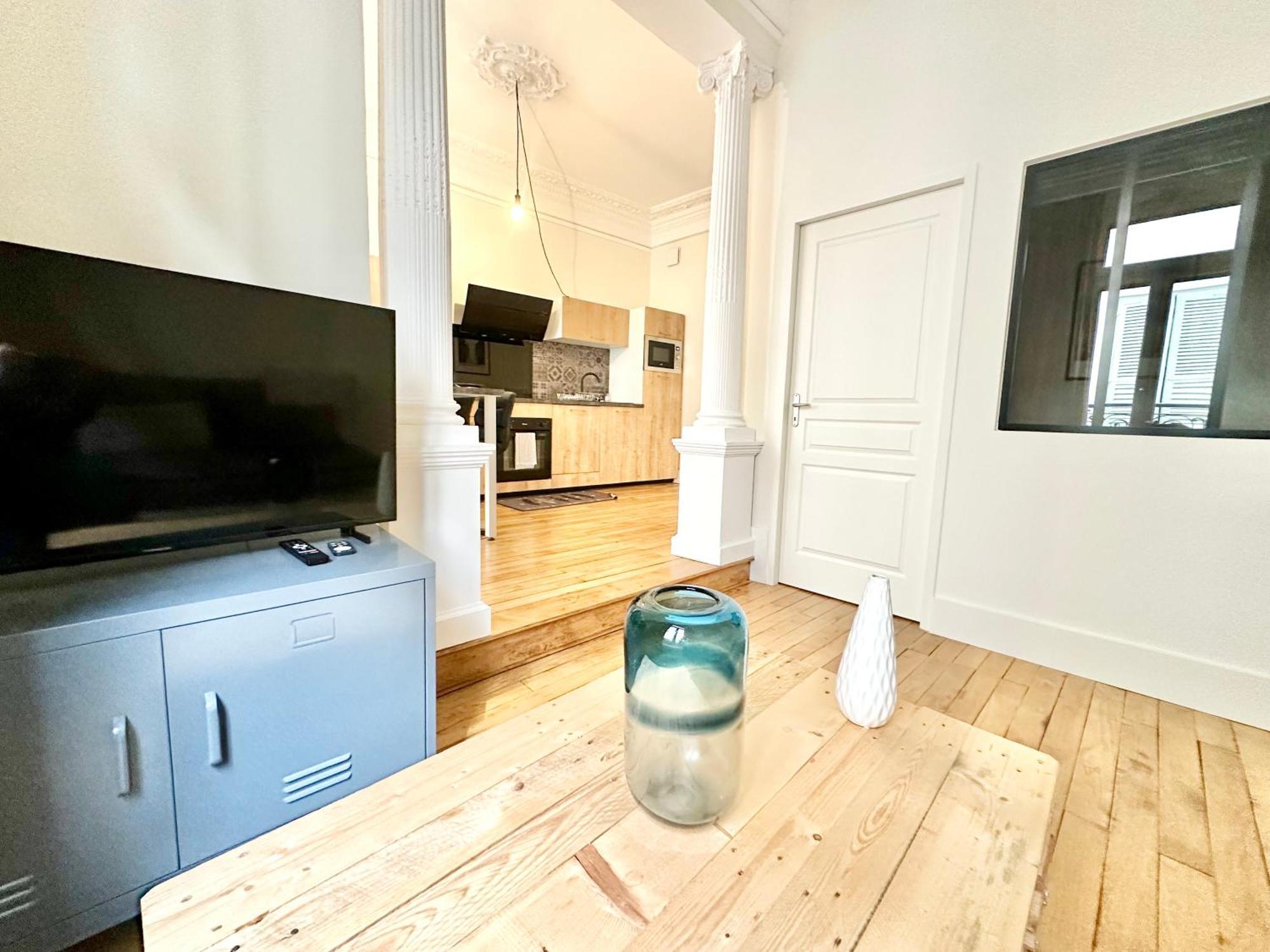 Le Pantheon, Urbain Et Authentique Apartment Limoges Ngoại thất bức ảnh